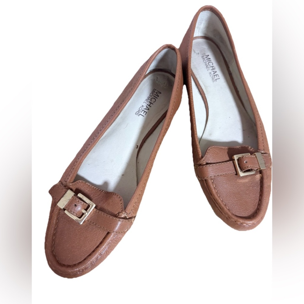 Michael Kors Women's Tan driving Loafers size 9